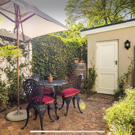Guest Suite - Leafy Constantia Guest House Kapstadt Exterior foto