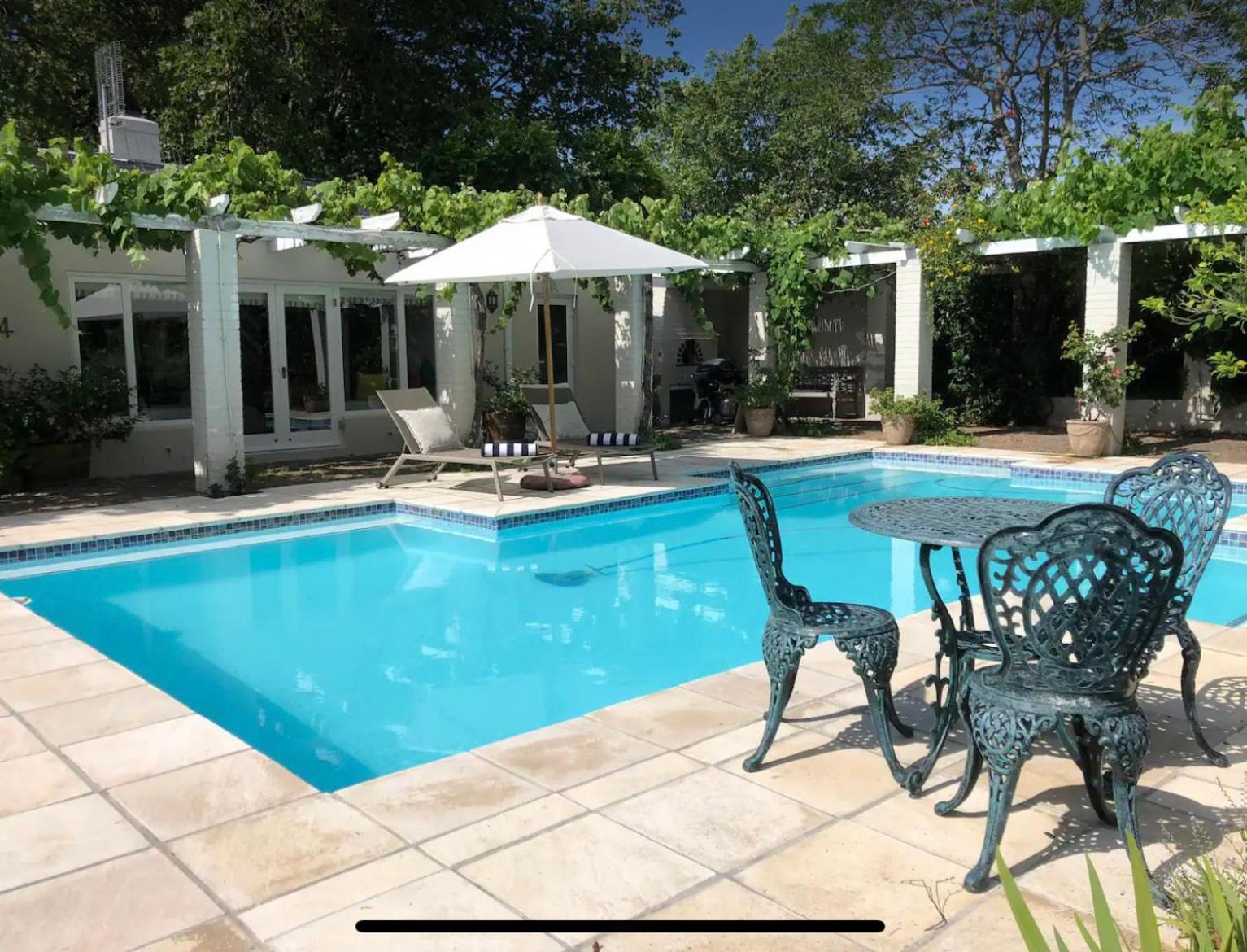 Guest Suite - Leafy Constantia Guest House Kapstadt Exterior foto